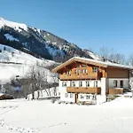 In Fusch An Der Glocknerstrasse In Nature Apartment