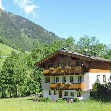 In Fusch An Der Glocknerstra E In Nature
