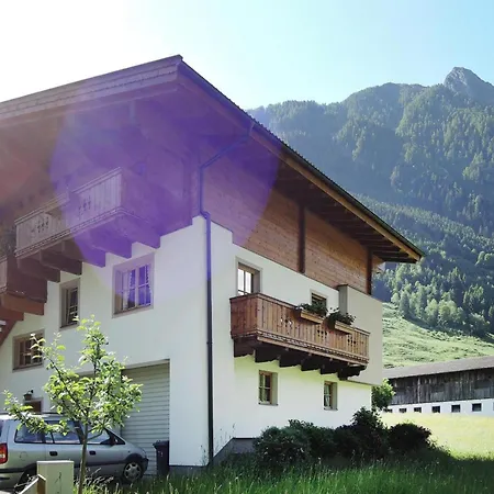 In Fusch An Der Glocknerstrasse In Nature Appartement